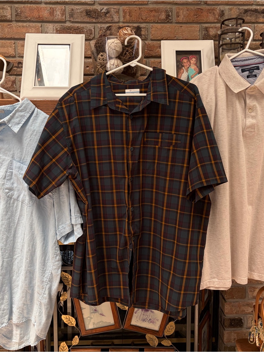 LOT of 3 Men’s Shirts. XXL Colombia,Linen & Tommy Hilfiger